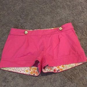 D&G shorts pink with print detail on inside